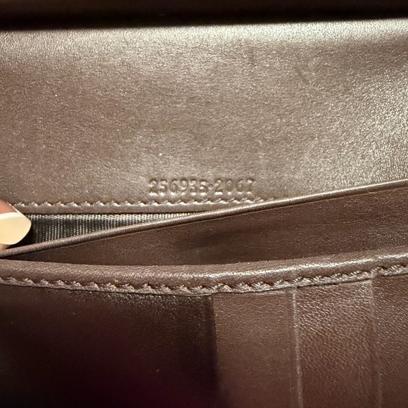 Gucci Guccissima Brown Leather Continental Wallet - Picture 11 of 11